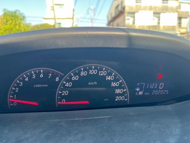 市區小車代步首選 YARIS 稀有大G IKEY版本  恆溫 電摺 歡迎女性入主  第12張相片