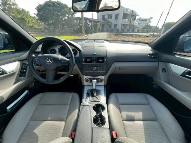 美規C300 大馬力  V6引擎超耐用 僅跑11萬 AMG套件全景天窗 原版件 歡迎賞車  第9張相片