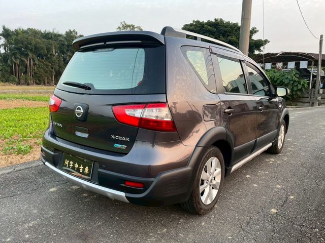 NISSAN 認證專賣店 正一手車 稀有旗艦版本 IKEY 恆溫 抬頭 電自動收折後視鏡  全程原廠保養  第6張相片