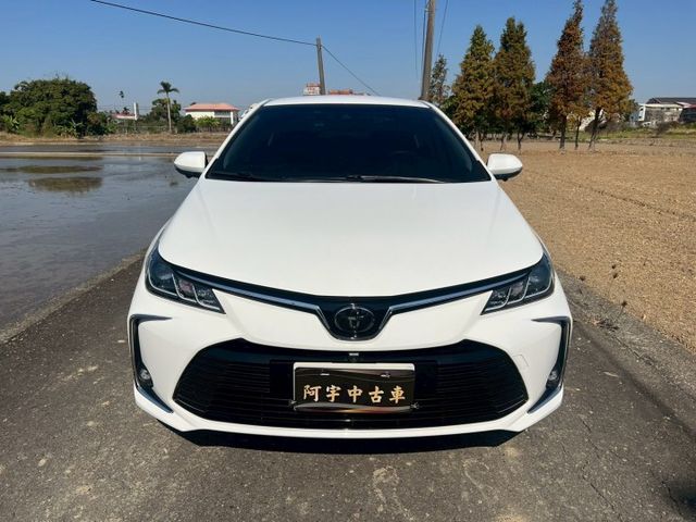 市場超稀少 旗艦影音超滿配 新車已停產 LED尾燈 環景 數位七吋MID 駕駛電動八向附電動腰靠 排檔鎖 七彩氣氛燈  第2張相片