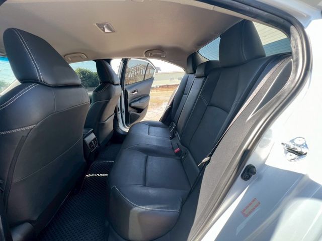 市場超稀少 旗艦影音超滿配 新車已停產 LED尾燈 環景 數位七吋MID 駕駛電動八向附電動腰靠 排檔鎖 七彩氣氛燈  第9張相片