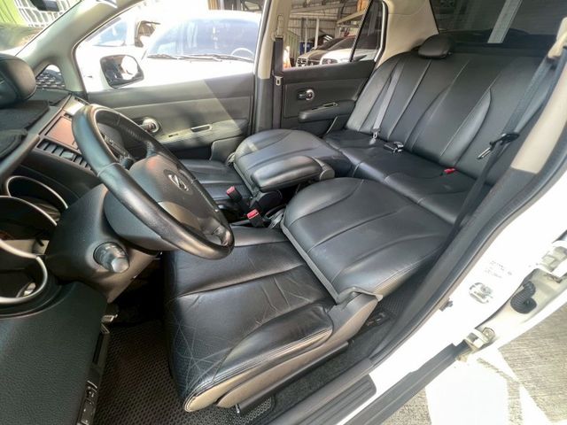 NISSAN認證專賣店 四門旗艦版本 魔術大空間 空間我變化給你看 高CP值 值得你購買  第9張相片