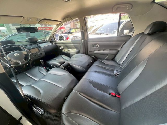 NISSAN認證專賣店 四門旗艦版本 魔術大空間 空間我變化給你看 高CP值 值得你購買  第10張相片