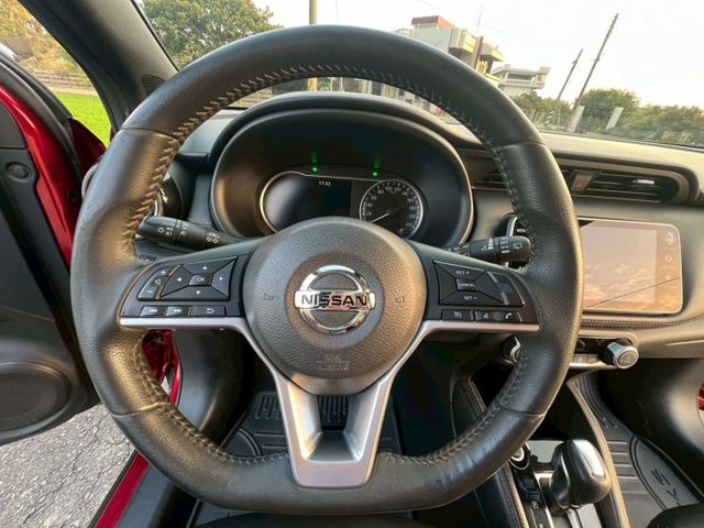 NISSAN認證專賣店 智行旗艦雙色滿配版 全程原廠保養 原廠保固中 紅色黑頂 數位電視 原廠衛星導行 前後雙錄  第12張相片