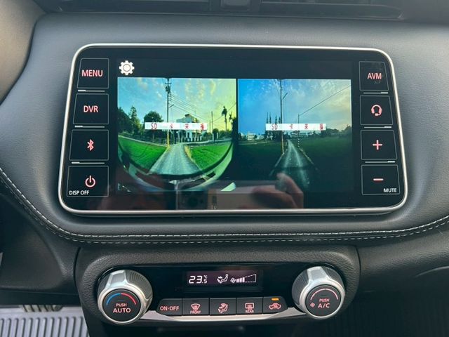 NISSAN認證專賣店 智行旗艦雙色滿配版 全程原廠保養 原廠保固中 紅色黑頂 數位電視 原廠衛星導行 前後雙錄  第15張相片