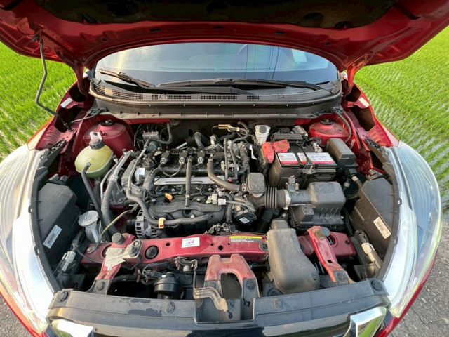 NISSAN認證專賣店 智行旗艦雙色滿配版 全程原廠保養 原廠保固中 紅色黑頂 數位電視 原廠衛星導行 前後雙錄  第19張相片