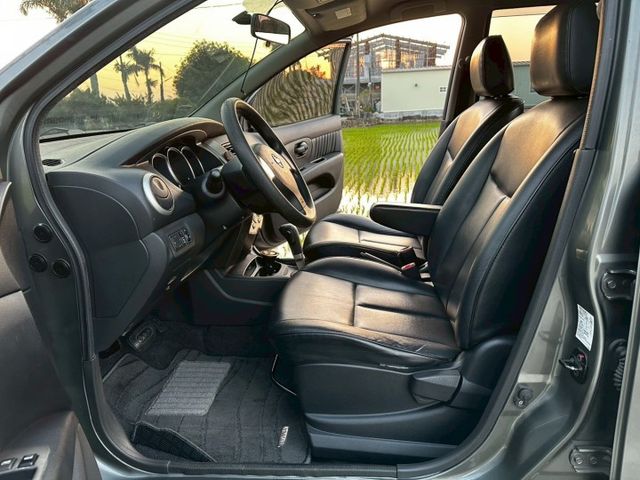 NISSAN 專賣店 頂級IKEY  恆溫 電摺  僅跑12萬 大空間 大省油 大舒適 小家庭用車首選  第11張相片