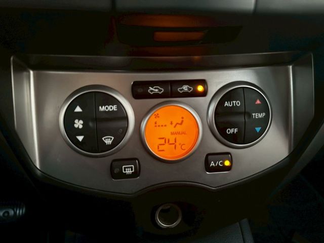 NISSAN 專賣店 頂級IKEY  恆溫 電摺  僅跑12萬 大空間 大省油 大舒適 小家庭用車首選  第13張相片