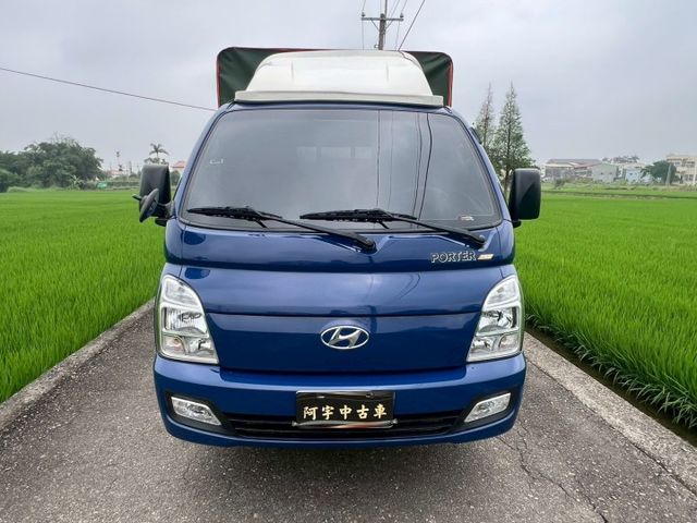 新款六期小霸王 單箱自排 僅跑5萬 加值5萬雙缸三尺油壓尾門  六顆全新輪胎 買回去直接賺錢  第2張相片