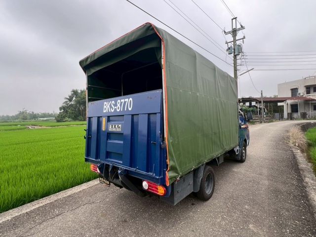 新款六期小霸王 單箱自排 僅跑5萬 加值5萬雙缸三尺油壓尾門  六顆全新輪胎 買回去直接賺錢  第6張相片