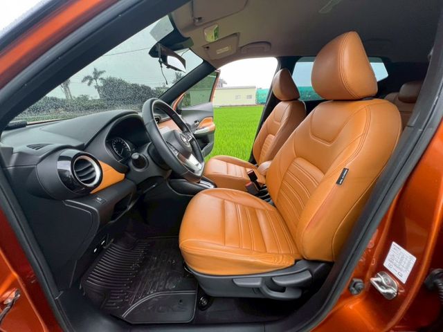 NISSAN專賣店 愛馬仕橘  獻給獨特的你 頂規雙色智行旗艦版 僅跑5萬 保固2年五萬公里  第11張相片