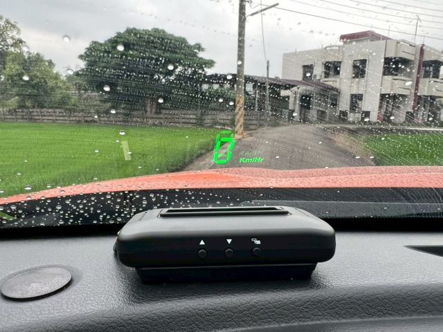 NISSAN專賣店 愛馬仕橘  獻給獨特的你 頂規雙色智行旗艦版 僅跑5萬 保固2年五萬公里  第16張相片