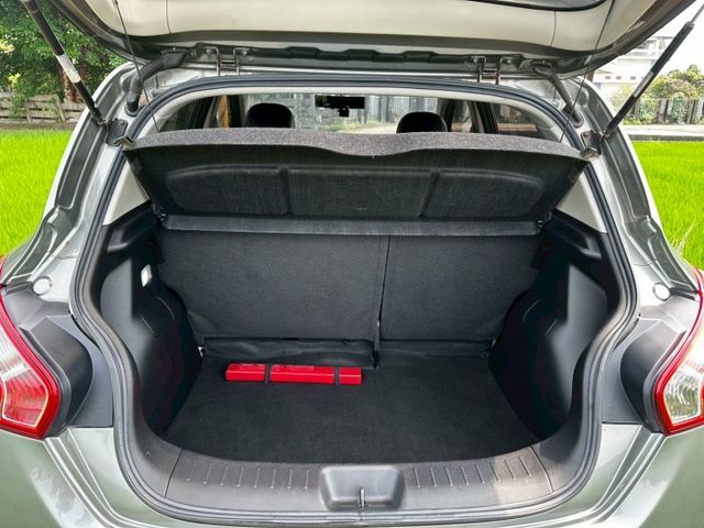 NISSAN專賣店 魔術大空間 大舒適 大省油 一手車 全原廠保養 代步車首選  第7張相片