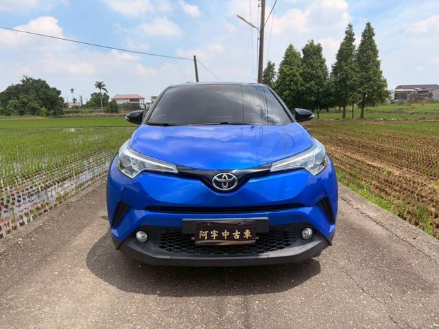 個性小跑車 稅金一年8640 全車原版件  豪華版 電熱椅 LED頭燈 AUTOHOLD 原廠GARMIN影音主機  第2張相片