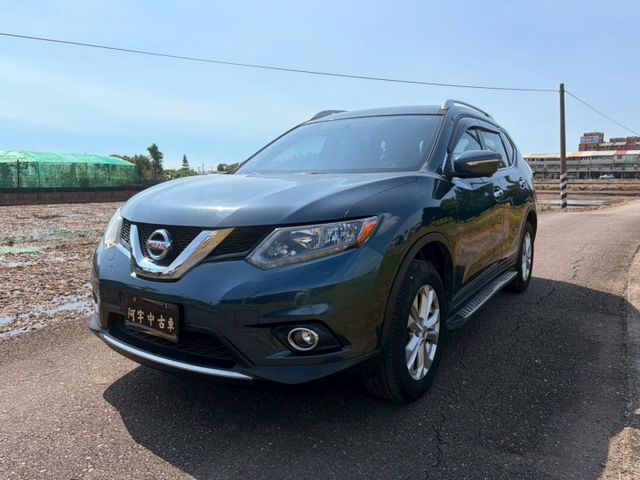NISSAN專賣店 完美影音版 超舒適休旅車 IKEY 環景 四錄行車紀錄器 車側踏板 定速 雙區恆溫 歡迎鑑賞  第3張相片