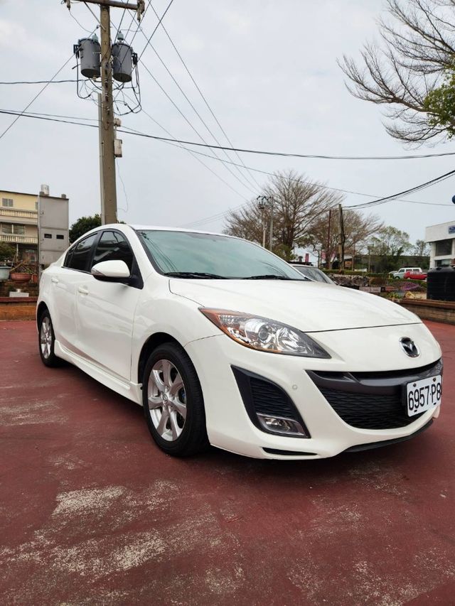 MAZDA馬自達 MAZDA 3  第3張相片