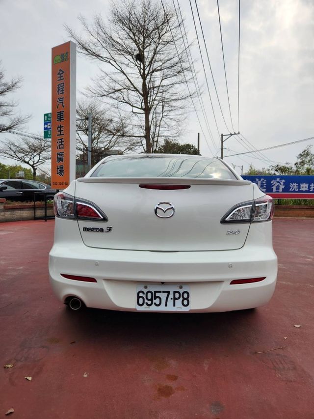 MAZDA馬自達 MAZDA 3  第4張相片