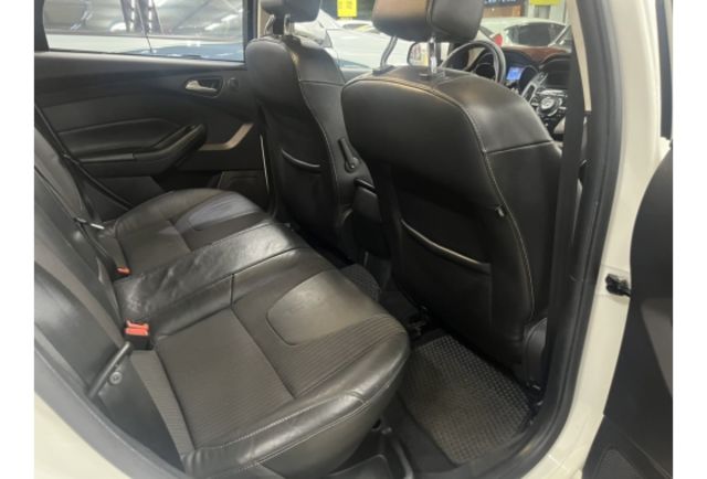 Ford FOCUS  第8張相片
