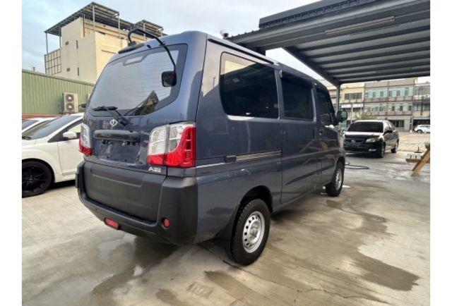 2021年A180廂車  第7張相片