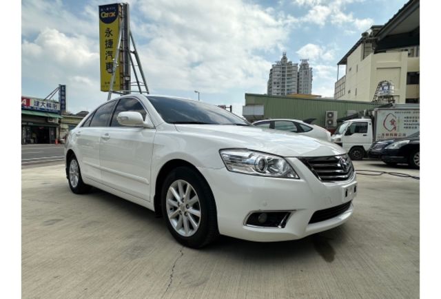 2011年camry 2.0頂規(僅跑7萬多)  第2張相片