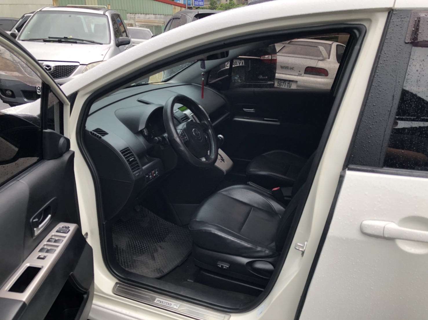 2007 馬五 好車不用費唇舌 電滑門 正7人  第5張相片