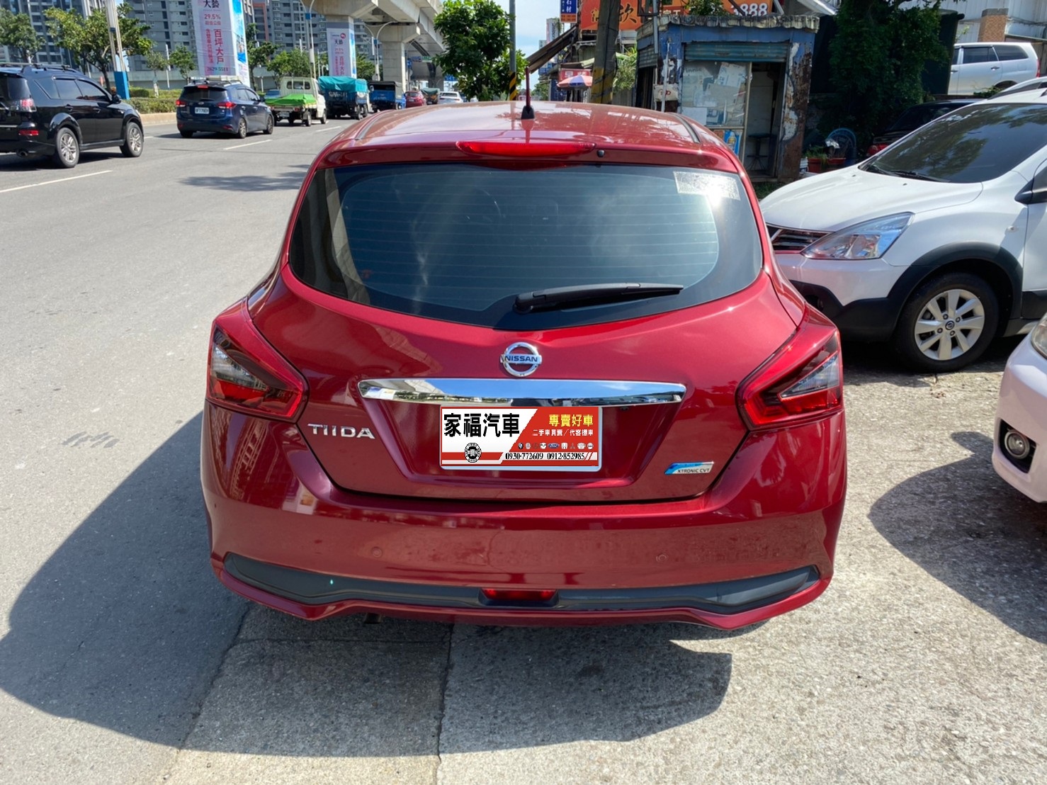 2018 TIDA 網路優惠價 38.8萬 僅此一台 好車不用費唇舌 來看就喜歡  第3張相片
