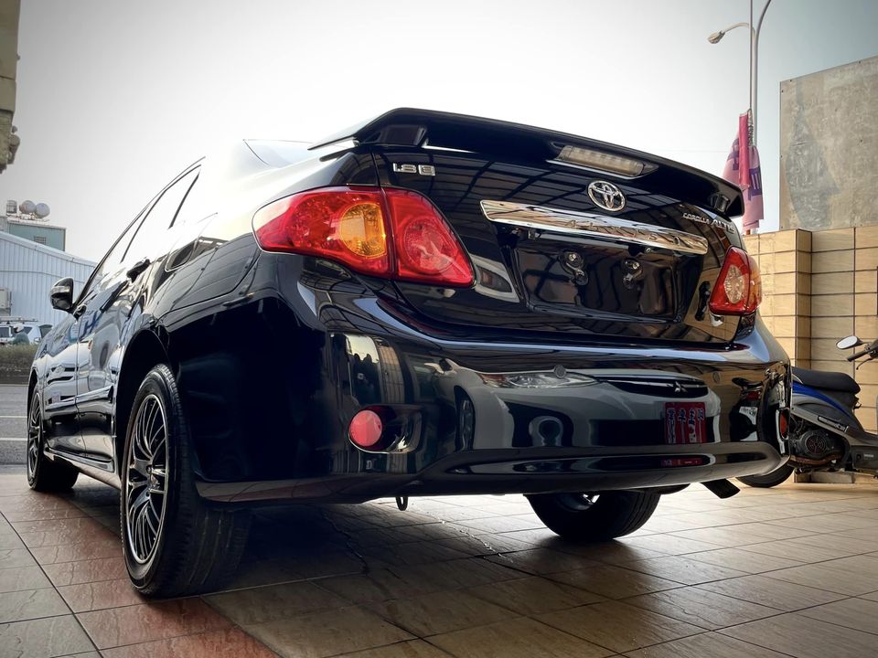 2010  TOYOTA Corolla Altis 1.8E 國民神車✨省油省稅/倒車顯影/恆溫空調/安卓機/0955836122 周小姐/LINE：zhen3280612  第3張相片