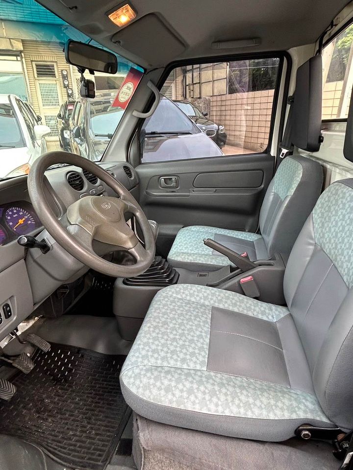 2014 三菱mitsubishi 菱利貨車 1.3L 手排/車況穩穩的/完全不用再花/事業打拼好幫手/0955836122 周小姐/LINE：zhen3280612  第9張相片