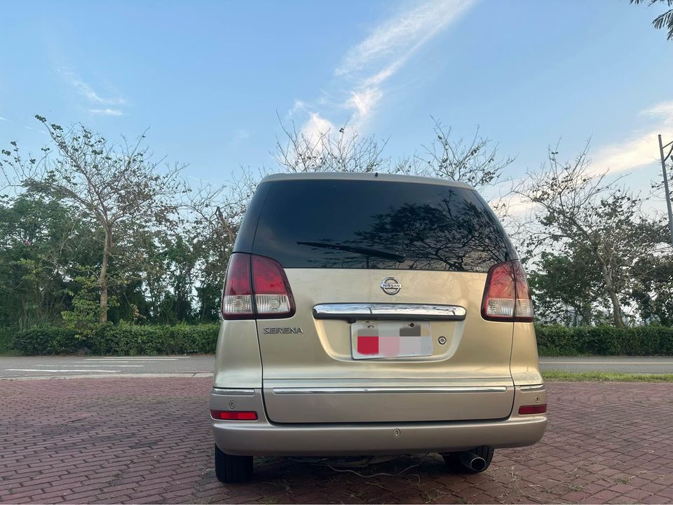 2005 NISSAN Serena QRV 2.0L 自排超大七人座/客貨兩用/全家大小出門沒問題/0955836122 周小姐/LINE：zhen3280612  第8張相片