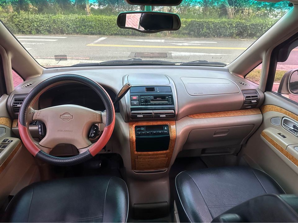 2005 NISSAN Serena QRV 2.0L 自排超大七人座/客貨兩用/全家大小出門沒問題/0955836122 周小姐/LINE：zhen3280612  第10張相片