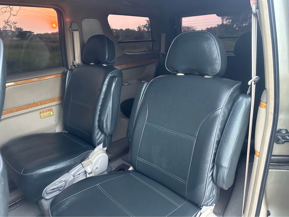 2005 NISSAN Serena QRV 2.0L 自排超大七人座/客貨兩用/全家大小出門沒問題/0955836122 周小姐/LINE：zhen3280612  第13張相片