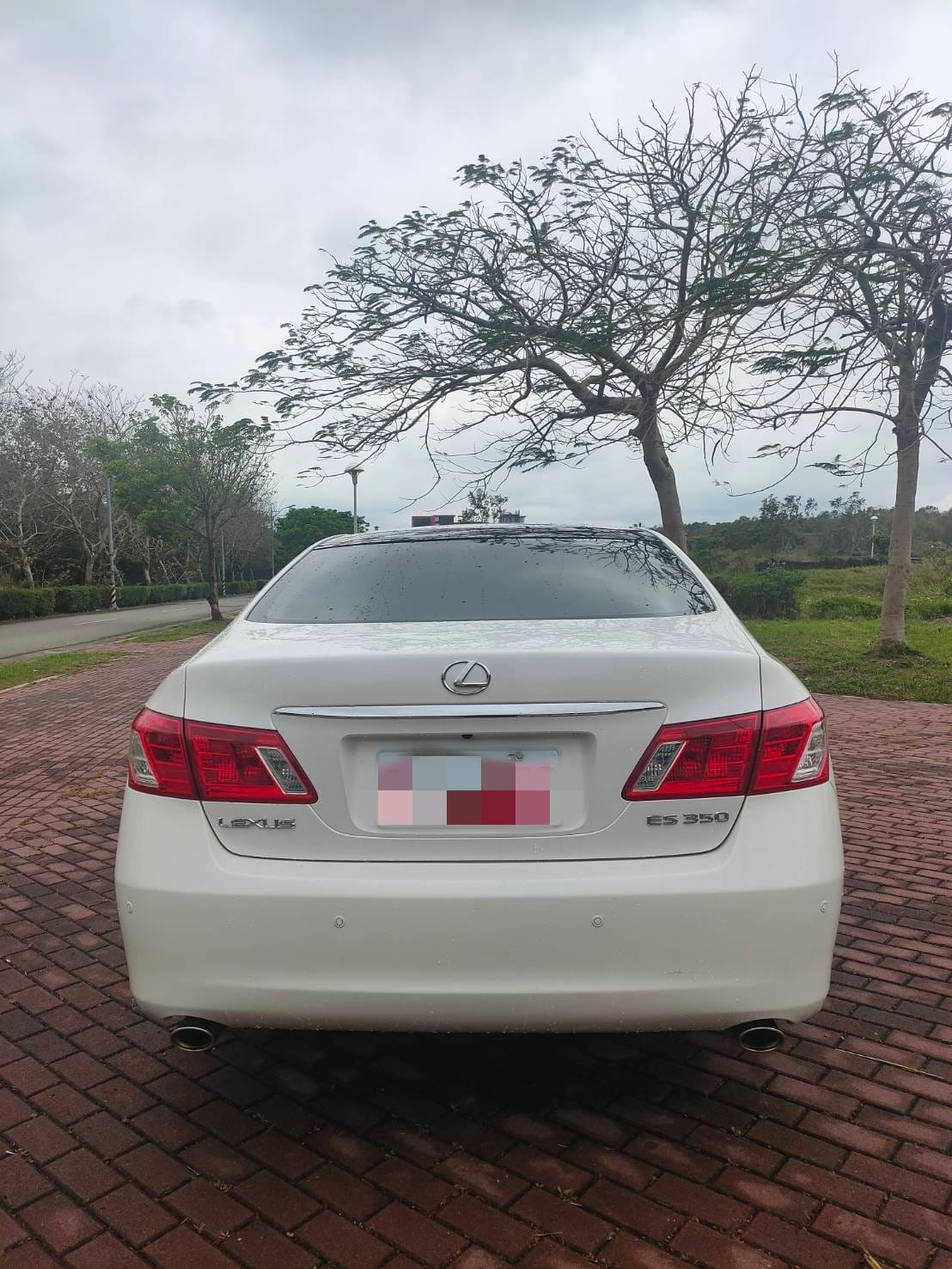 2006 Lexus es350 白 3.5L 便宜好開車況佳/認證車/專用大螢幕/全景天窗/免鑰匙/電動椅/0955836122 周小姐/LINE:zhen3280612  第2張相片