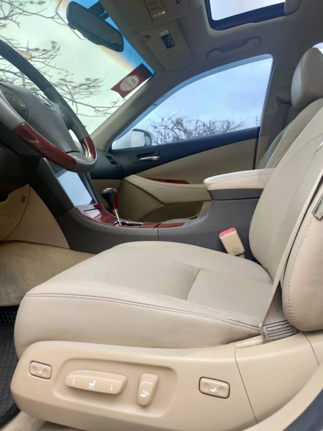 2006 Lexus es350 白 3.5L 便宜好開車況佳/認證車/專用大螢幕/全景天窗/免鑰匙/電動椅/0955836122 周小姐/LINE:zhen3280612  第11張相片