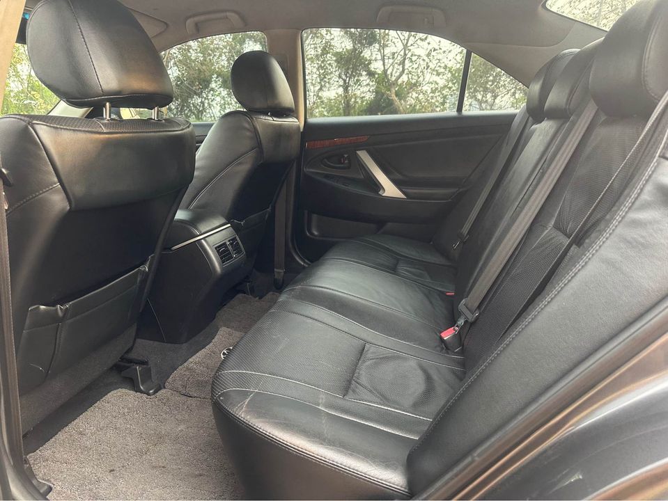 2007年 Toyota CAMRY 2.4L 後座出風口/駕駛座電動調整/雙安全氣囊/可認證/0955836122 周小姐/LINE：zhen3280612  第9張相片