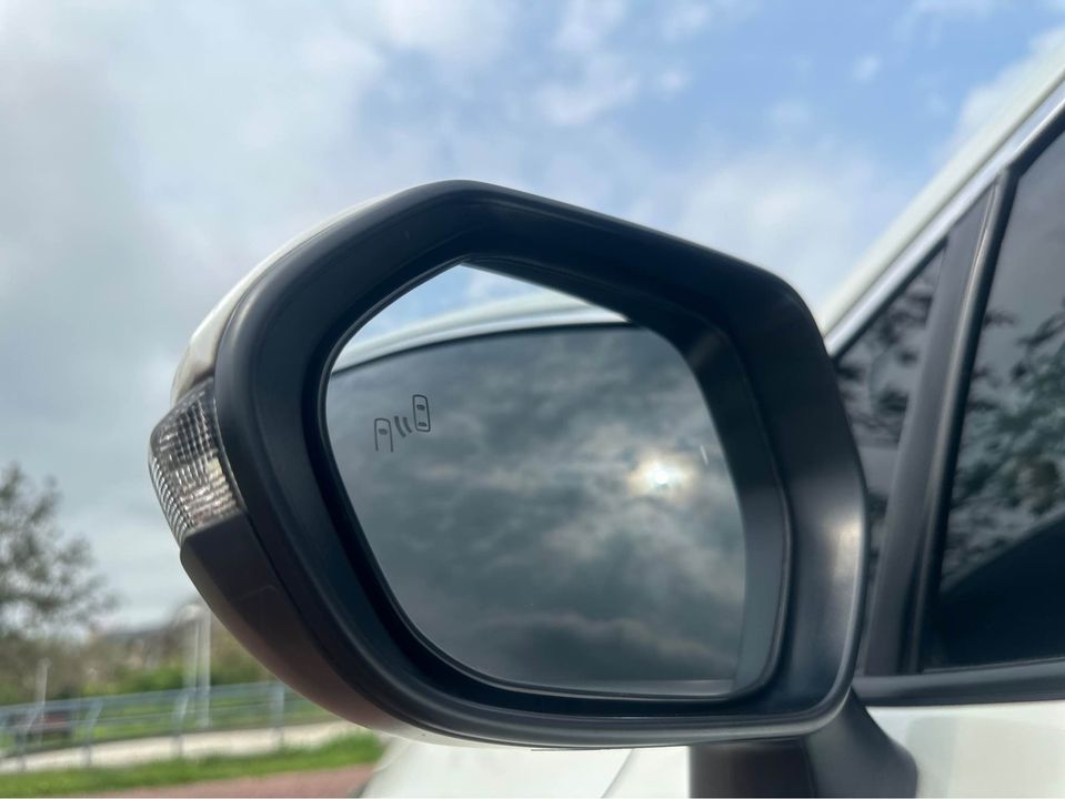2018 Toyota Auris 2.0 頂款 原鈑件/配備滿滿/免鑰匙/恆溫/定速/ACC跟車/盲點/0955836122 周小姐/LINE：zhen3280612  第18張相片