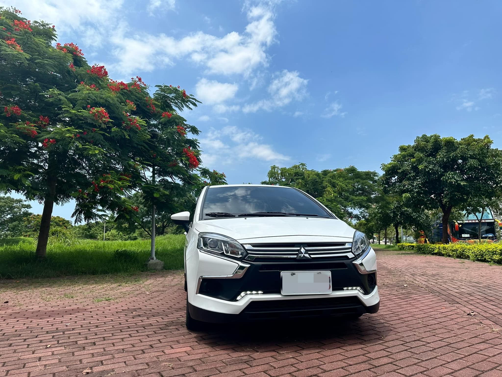 2020 Mitsubishi Colt Plus 1.5L 白 僅跑6萬 一手原鈑件  第4張相片