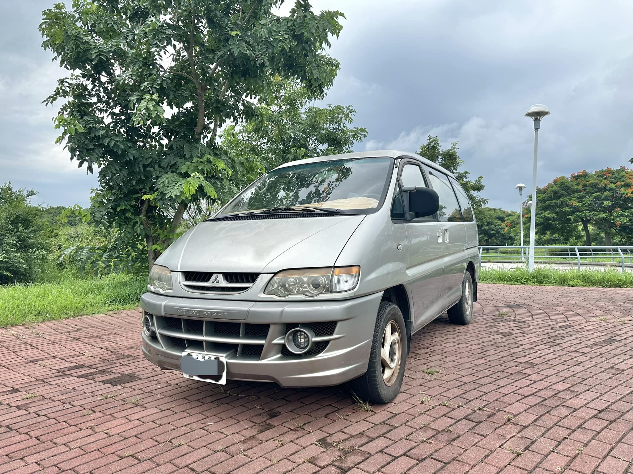 2005 Mitsubishi 三菱 SPACE GEAR 2.4L 七人座 後驅 冷房效果車況皆優 天窗  第1張相片