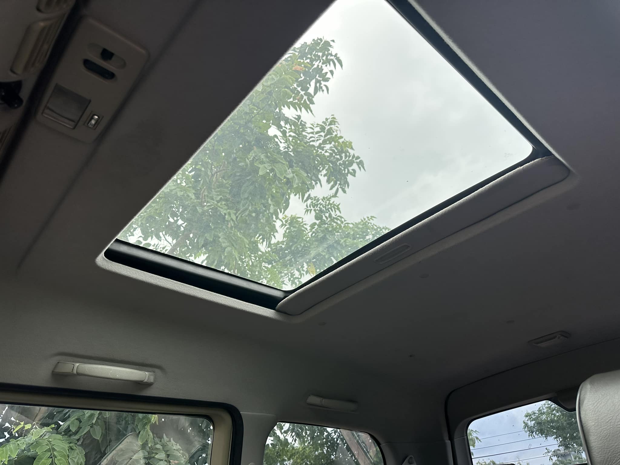 2005 Mitsubishi 三菱 SPACE GEAR 2.4L 七人座 後驅 冷房效果車況皆優 天窗  第6張相片