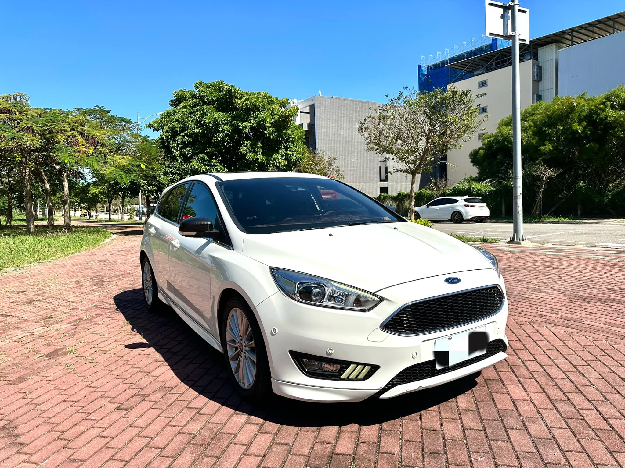 2017 Ford Focus 1.5T 汽油頂級S版 帥氣 安全 動力 操控 面面俱到 可認證  第7張相片