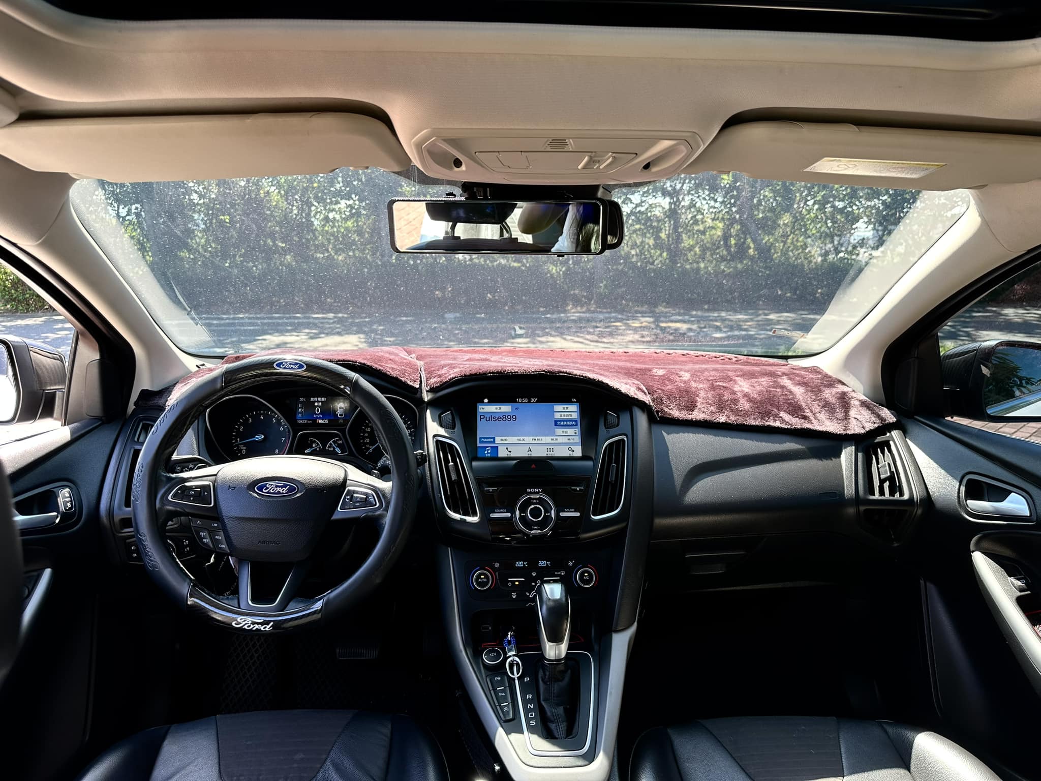 2017 Ford Focus 1.5T 汽油頂級S版 帥氣 安全 動力 操控 面面俱到 可認證  第16張相片