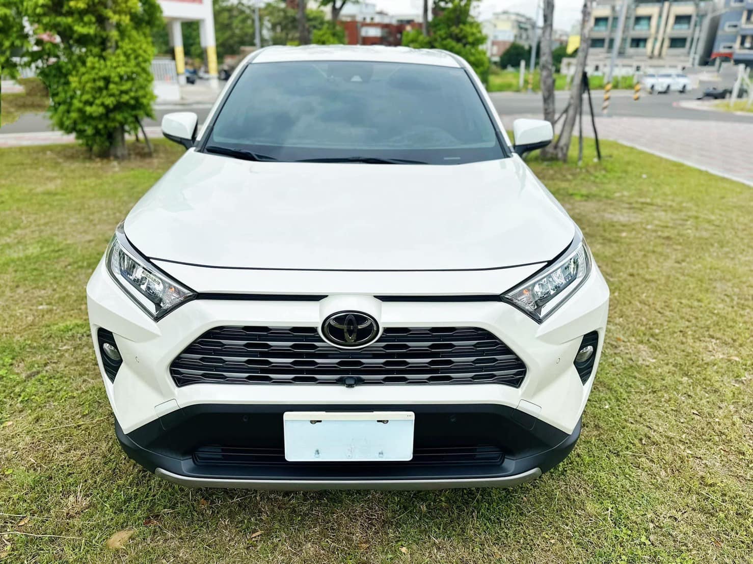 2019 Toyota RAV4 2.0旗艦版 白 認證車 主被動安全完整  第5張相片
