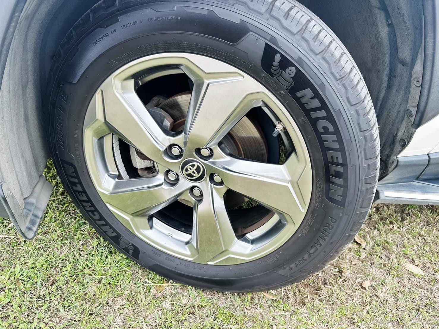 2019 Toyota RAV4 2.0旗艦版 白 認證車 主被動安全完整  第7張相片