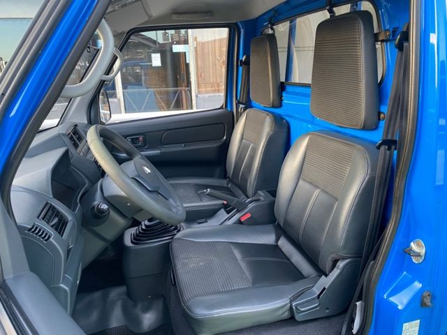 CMC VERYCA A190 手排 新車頭 蓬式  第8張相片