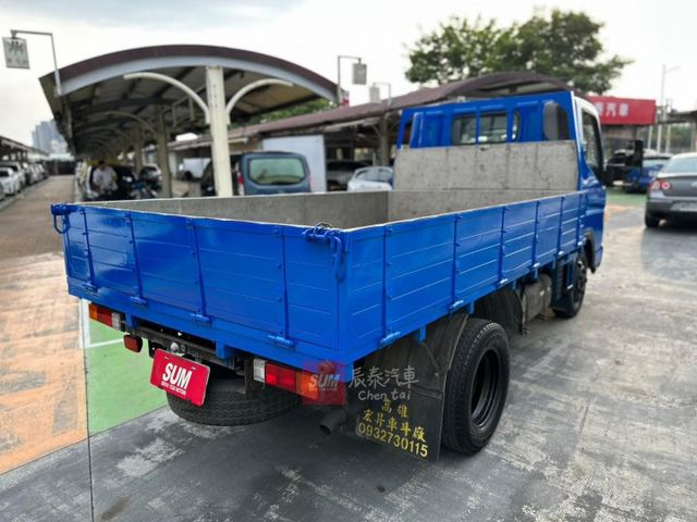 五期堅達 10尺半 車斗內白鐵皮 僅跑6萬 里程保證 原版件  第4張相片