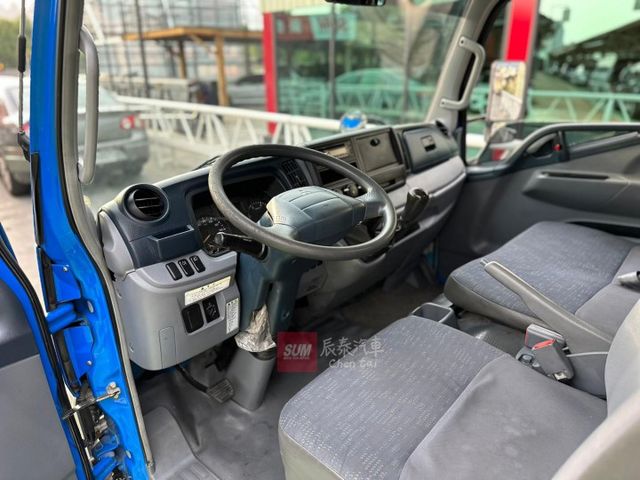 五期堅達 10尺半 車斗內白鐵皮 僅跑6萬 里程保證 原版件  第13張相片