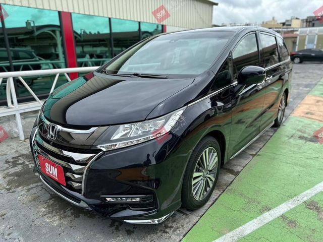 原鈑件! APEX七人座 雙電動滑門 10安 ACC 環景 自動停車 換檔撥片 車道偏移 盲點偵測  第1張相片