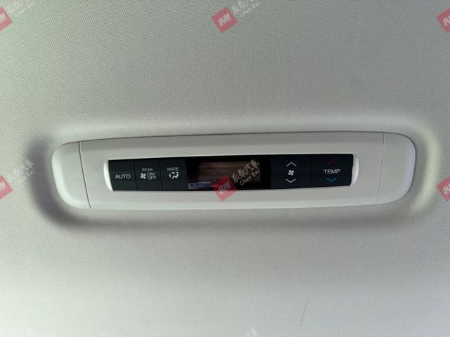 原鈑件! APEX七人座 雙電動滑門 10安 ACC 環景 自動停車 換檔撥片 車道偏移 盲點偵測  第15張相片