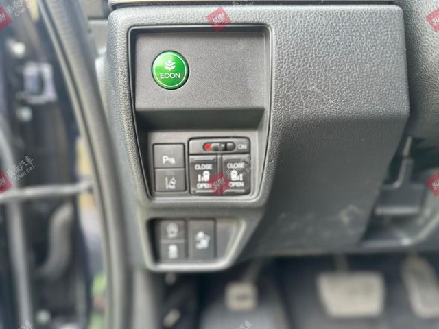 原鈑件! APEX七人座 雙電動滑門 10安 ACC 環景 自動停車 換檔撥片 車道偏移 盲點偵測  第16張相片