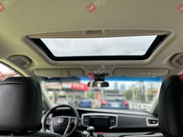 原鈑件! APEX七人座 雙電動滑門 10安 ACC 環景 自動停車 換檔撥片 車道偏移 盲點偵測  第18張相片