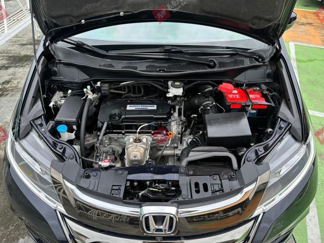 原鈑件! APEX七人座 雙電動滑門 10安 ACC 環景 自動停車 換檔撥片 車道偏移 盲點偵測  第19張相片